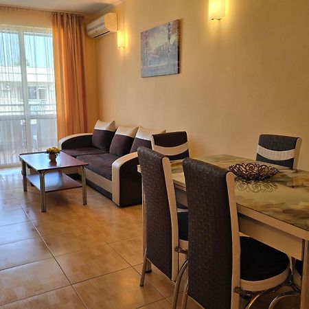 Apartment In Central Plaza Sunny Beach Ngoại thất bức ảnh