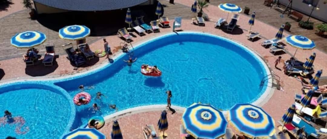Apartment In Central Plaza Sunny Beach Ngoại thất bức ảnh